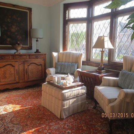 Bed and Breakfast Robinsong Thorold Екстер'єр фото