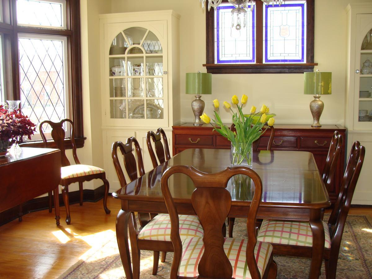 Bed and Breakfast Robinsong Thorold Екстер'єр фото